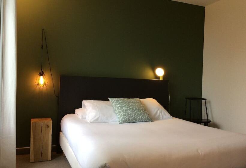 Отель De France