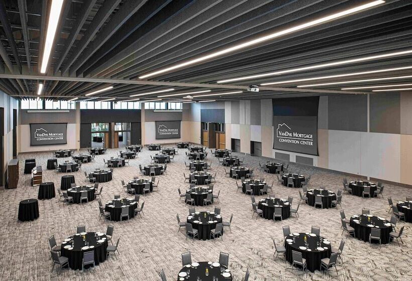 Delta Hotels By Marriott Muskegon Convention Center