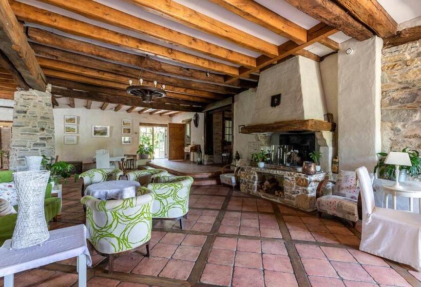 호텔 Domaine De Bassilour