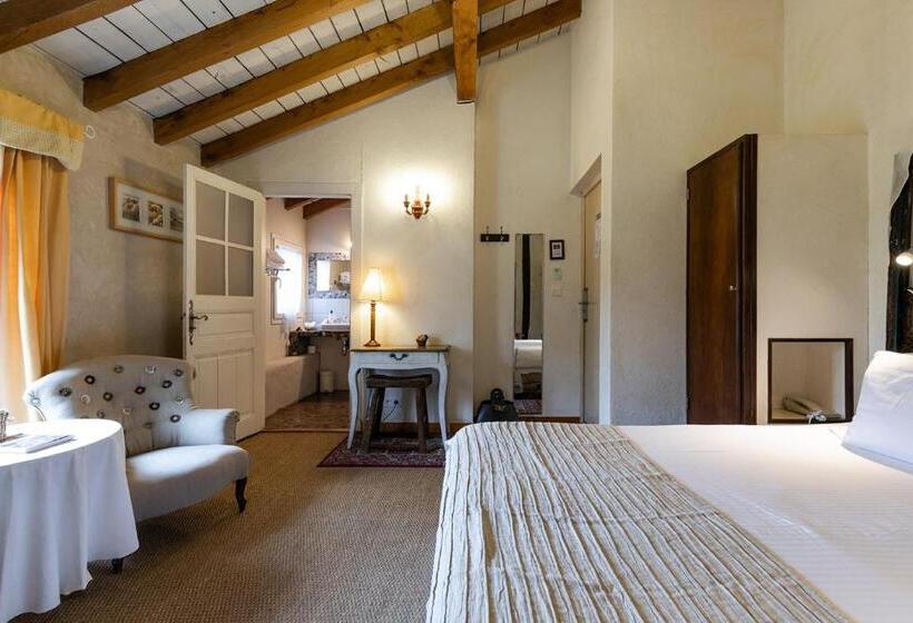 호텔 Domaine De Bassilour