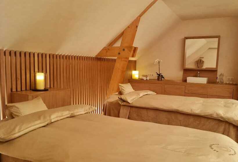 בית מלון כפרי Domaine Du Roncemay   Hôtel, Restaurants, Spa & Golf