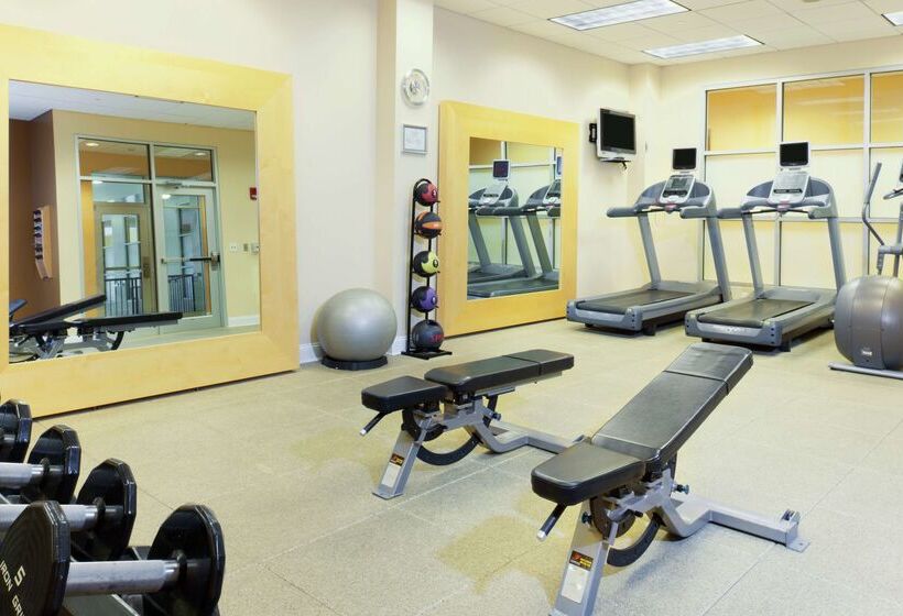 فندق Doubletree By Hilton Greensboro