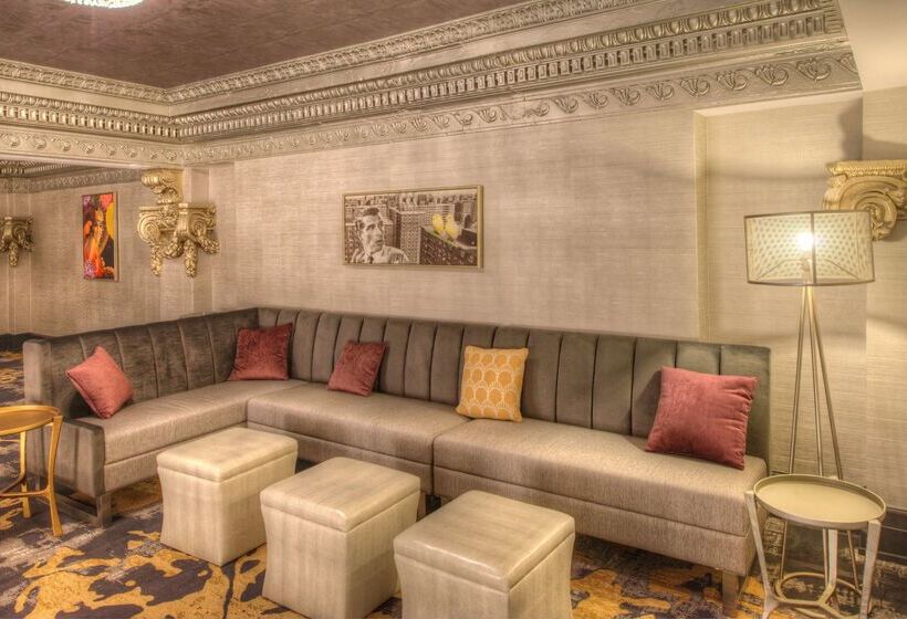 فندق Doubletree By Hilton Utica