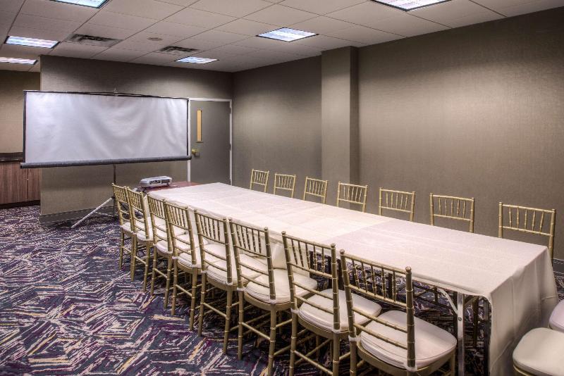فندق Doubletree By Hilton Utica