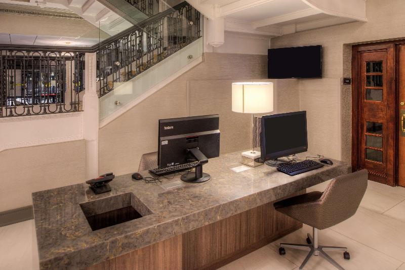 فندق Doubletree By Hilton Utica