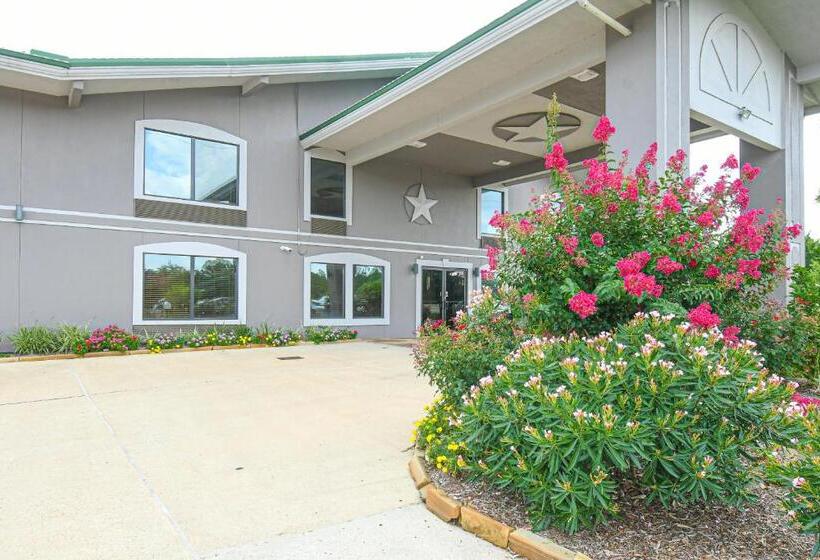 OYO Hotel Shenandoah Woodlands Mall