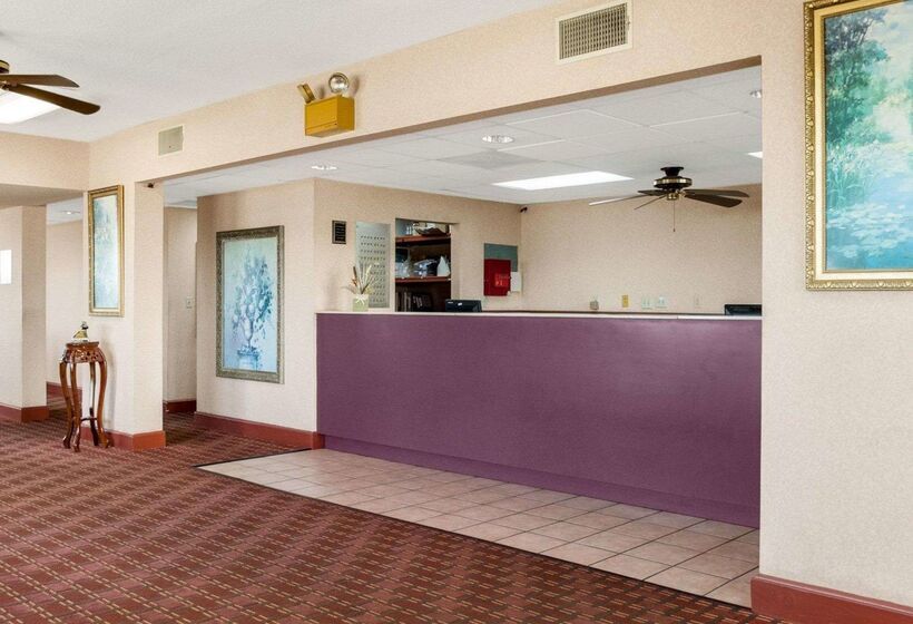 فندق Econo Lodge By Choice Greenville