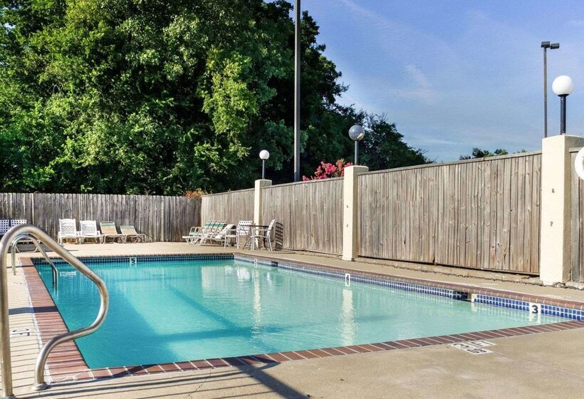 فندق Econo Lodge By Choice Greenville