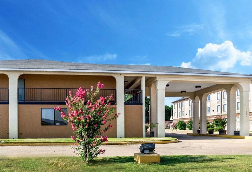 هتل Econo Lodge By Choice Greenville