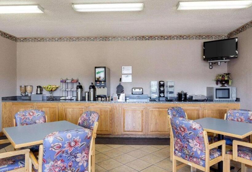 فندق Econo Lodge Grenada