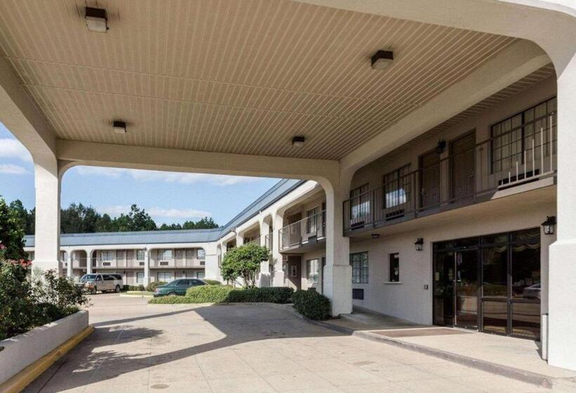 فندق Econo Lodge Grenada