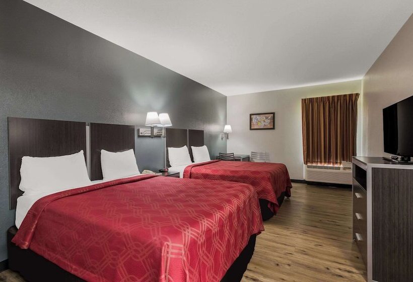 فندق Econo Lodge Inn & Suites