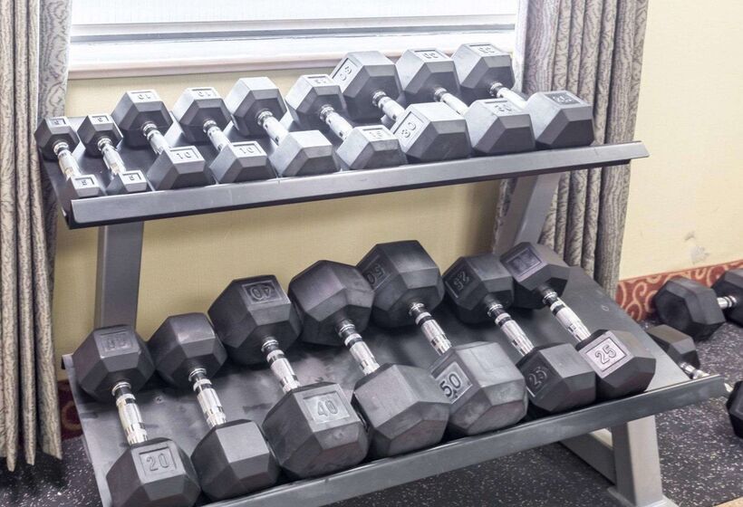 בית מלון כפרי Econo Lodge Inn & Suites East Houston I10