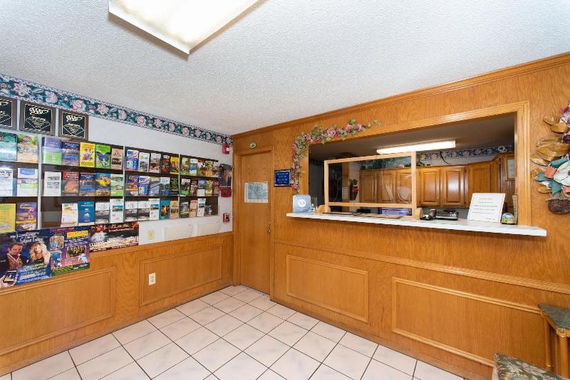 فندق Express Inn Eureka Springs