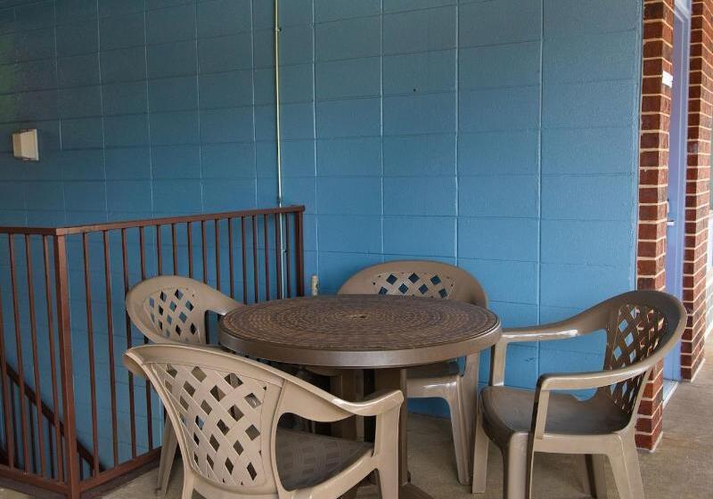 هتل Express Inn Eureka Springs