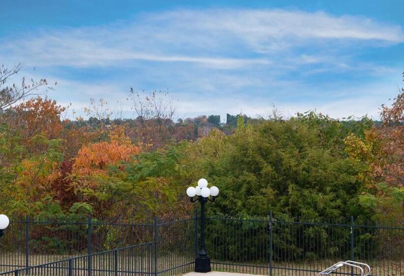 فندق Express Inn Eureka Springs