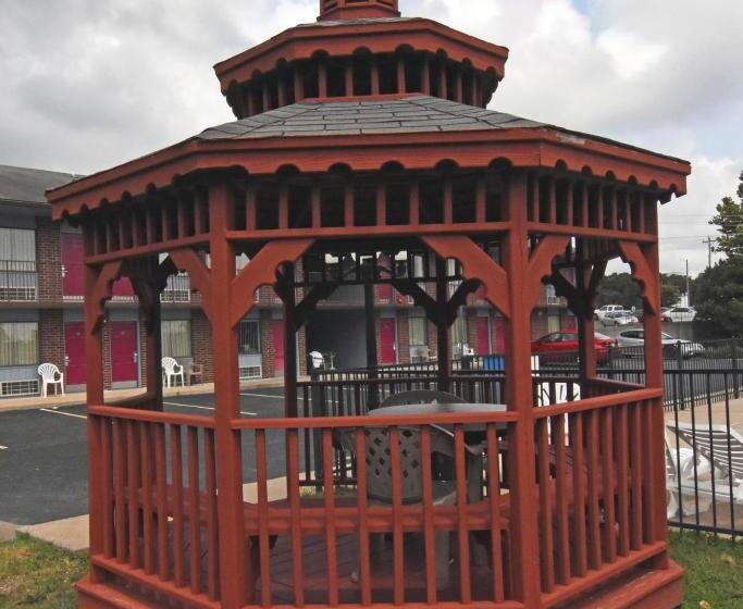 فندق Express Inn Eureka Springs