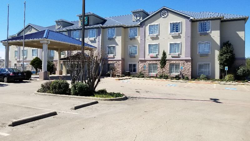 فندق Fairbridge Inn & Suites Cleburne