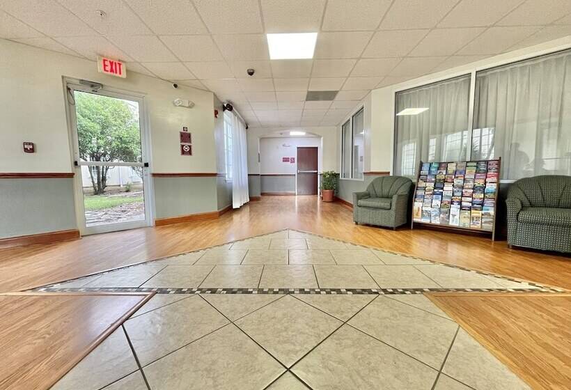 فندق Fairbridge Inn & Suites Cleburne