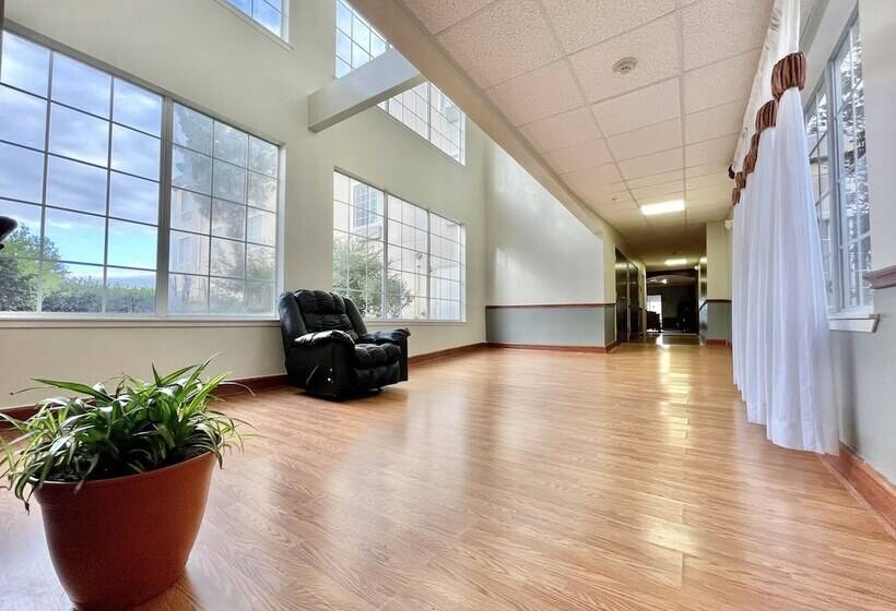 فندق Fairbridge Inn & Suites Cleburne