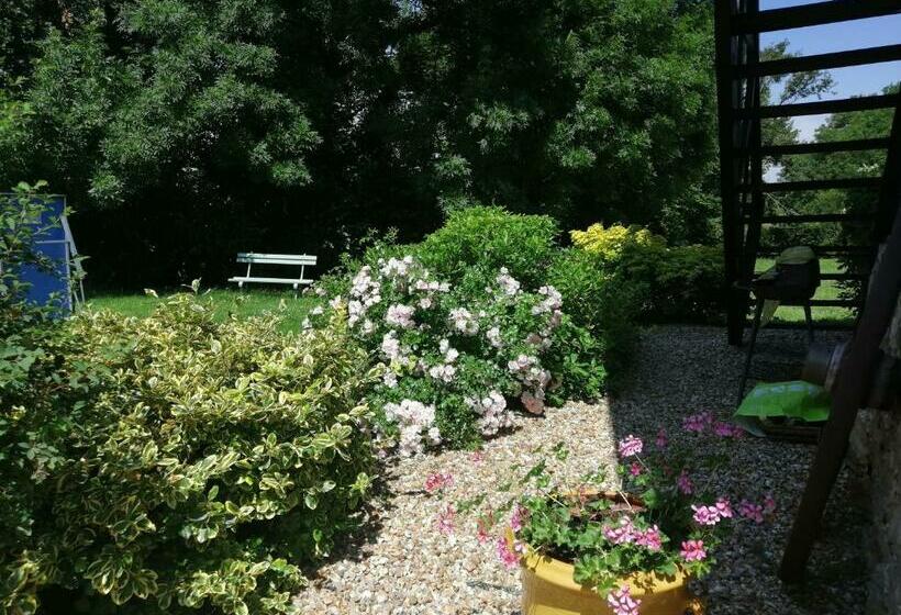 ホテル Le Domaine Des Tostes