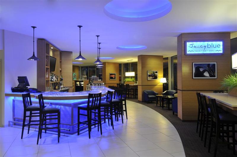 Отель Four Points By Sheraton Tallahassee Downtown