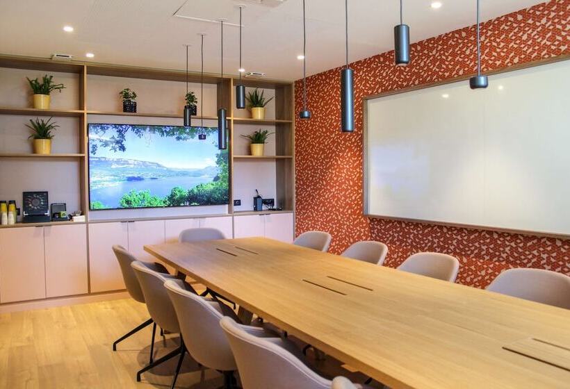 Golden Tulip Aix Les Bains   Hotel & Spa