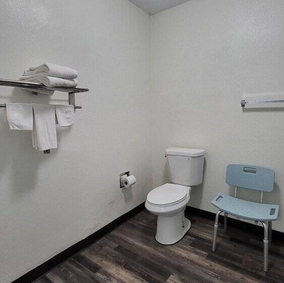 فندق Greeneville Inn And Suites