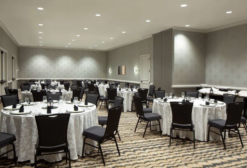 هتل Hilton Alexandria Old Town