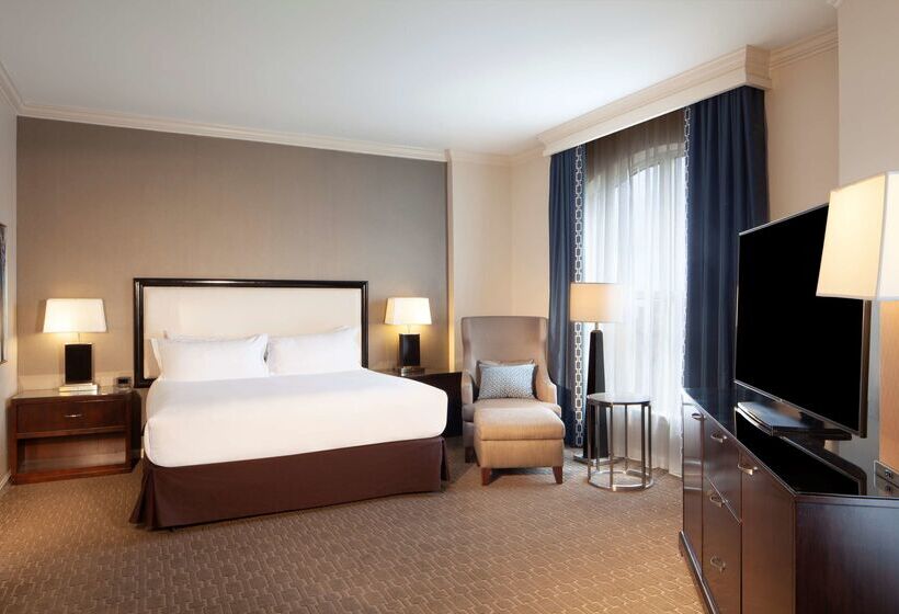 Отель Hilton Alexandria Old Town