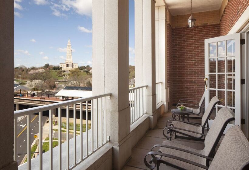 Отель Hilton Alexandria Old Town