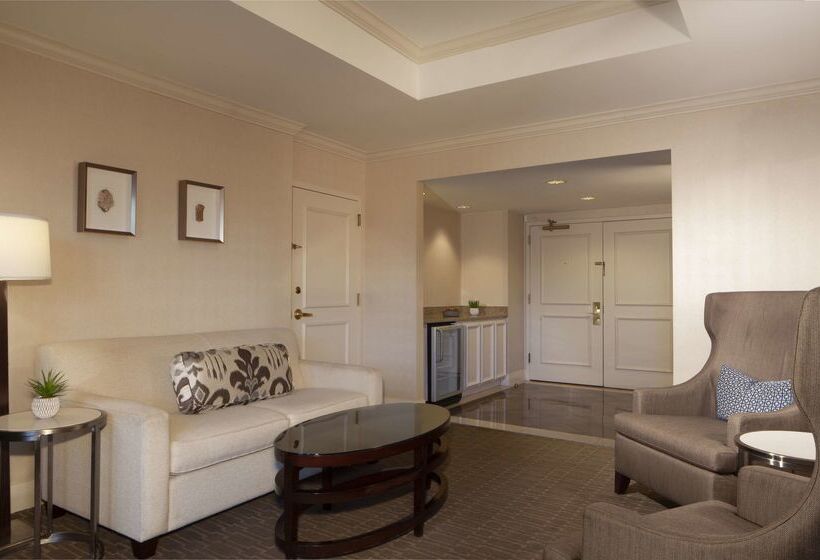 Отель Hilton Alexandria Old Town