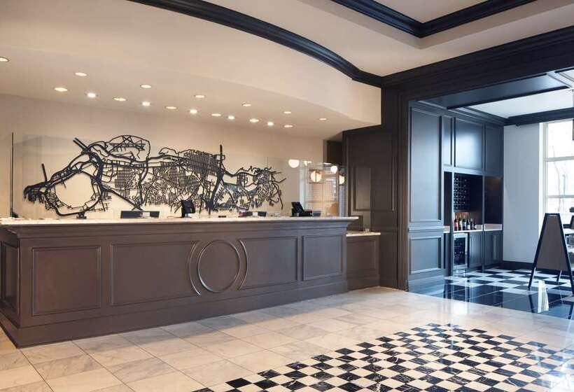 Отель Hilton Alexandria Old Town