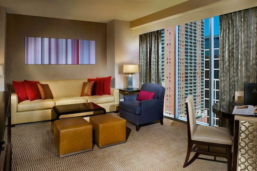 בית מלון כפרי Hilton Americashouston