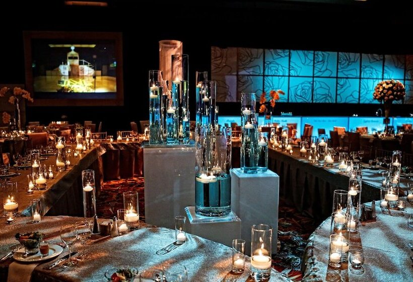 هتل Hilton Americashouston