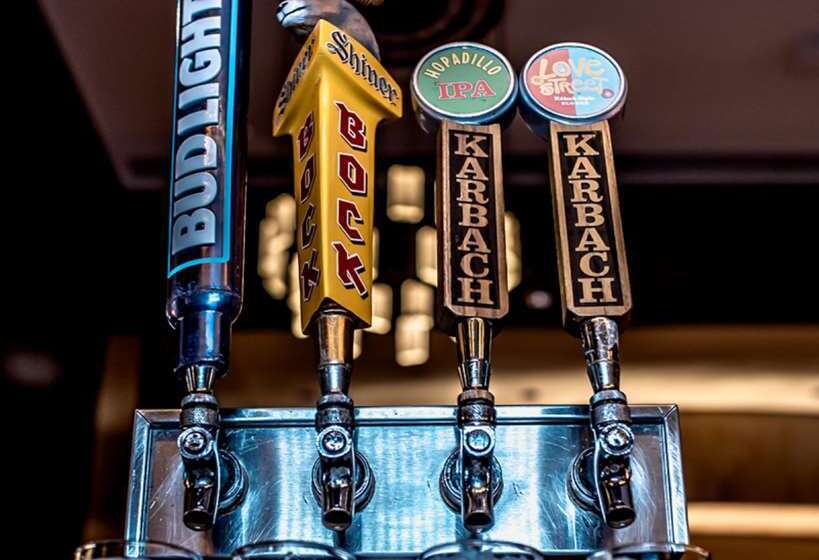 בית מלון כפרי Hilton Americashouston