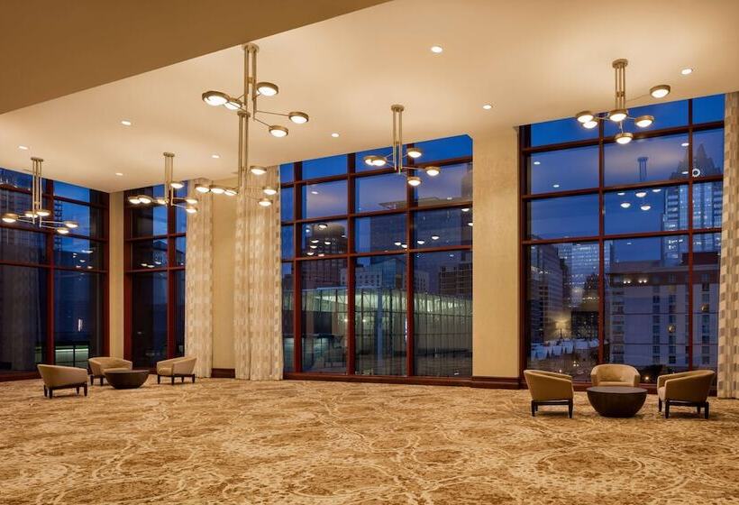 Отель Hilton Austin