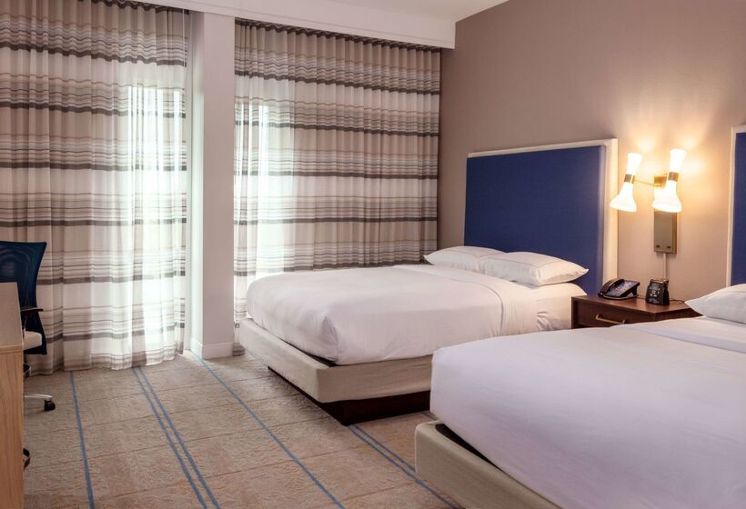 هتل Hilton Austin Airport