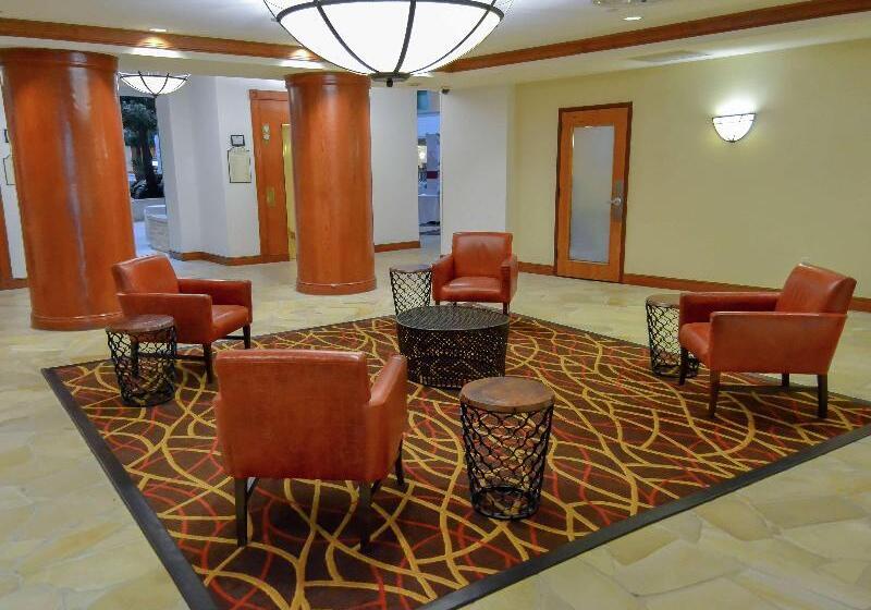 فندق Hilton Austin Airport