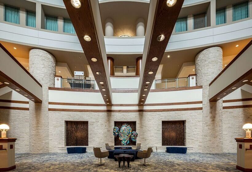 هتل Hilton Austin Airport