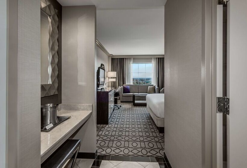 ホテル Hilton Columbus At Easton