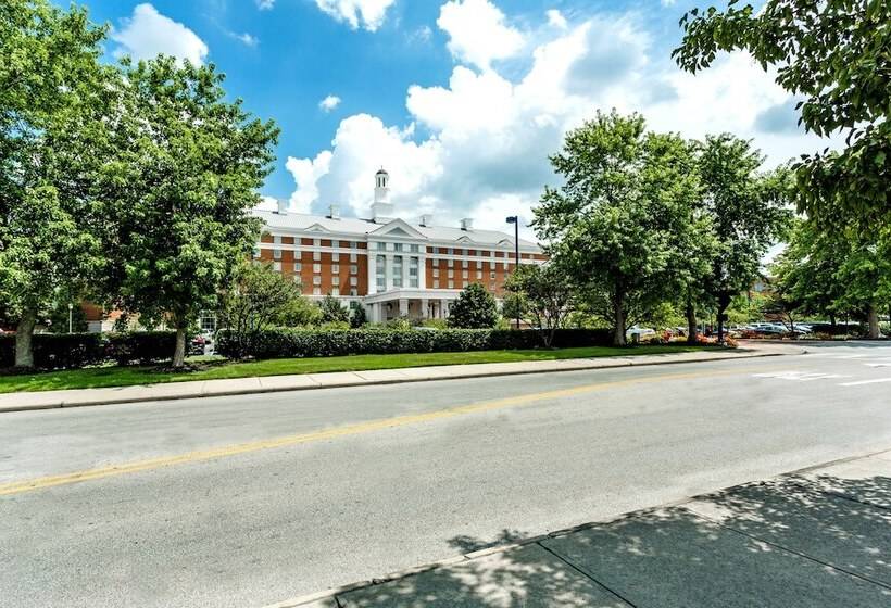 ホテル Hilton Columbus At Easton