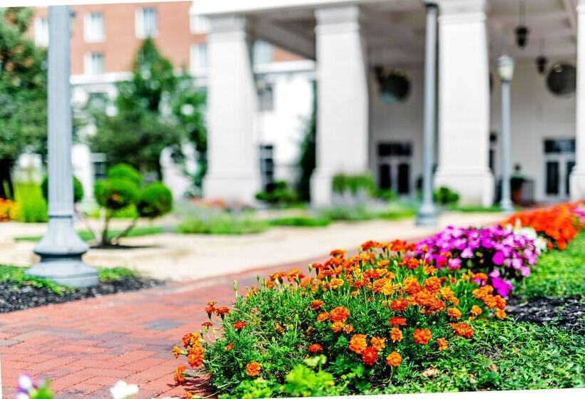 ホテル Hilton Columbus At Easton