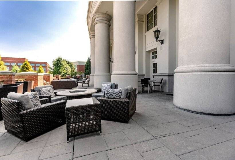 ホテル Hilton Columbus At Easton