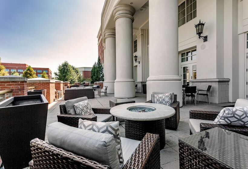 ホテル Hilton Columbus At Easton