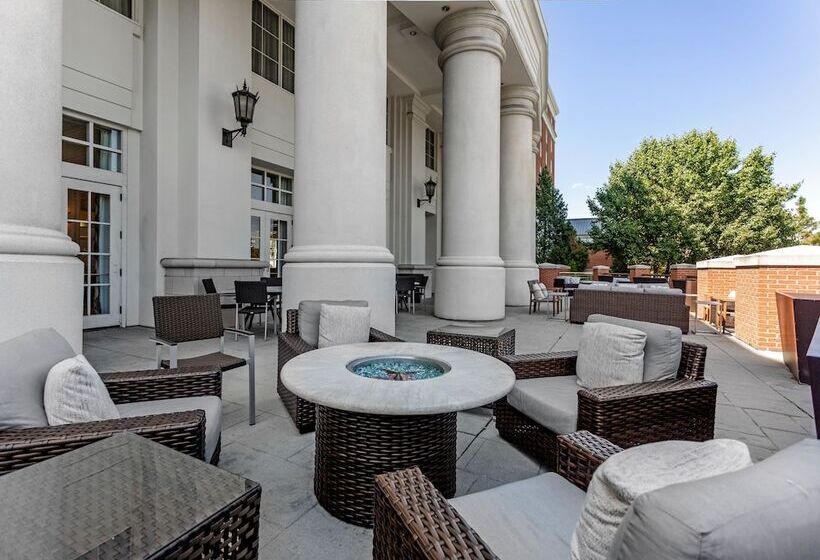 ホテル Hilton Columbus At Easton