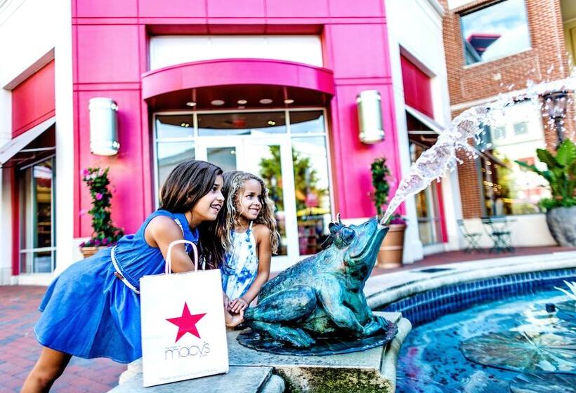 ホテル Hilton Columbus At Easton