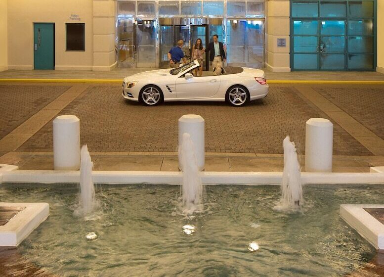 فندق Hilton Daytona Beach Oceanfront Resort