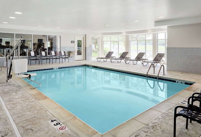 فندق Hilton Garden Inn Cincinnati Northeast