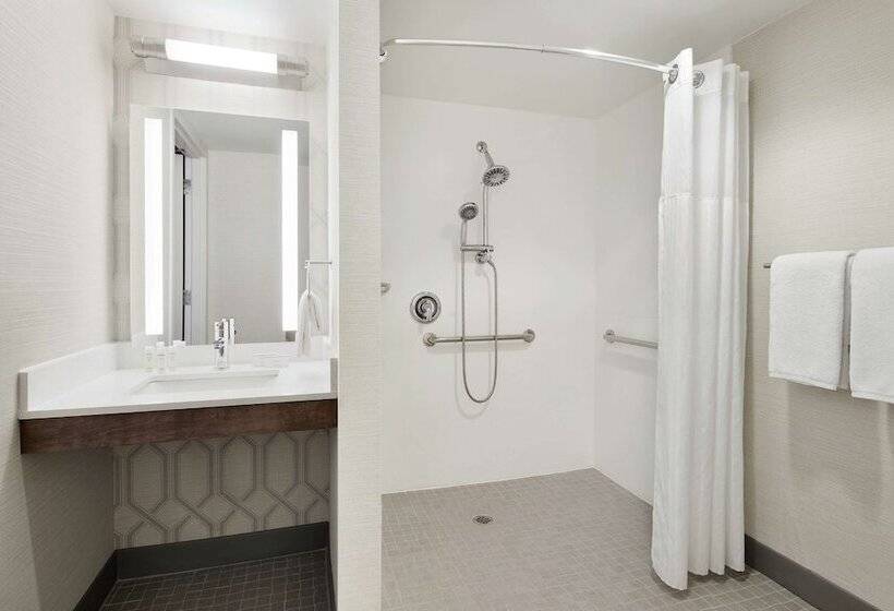 فندق Hilton Garden Inn Cincinnati Northeast